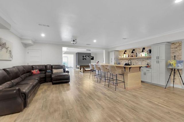 16450 Waxmyrtle Road, Alpharetta, GA 30004