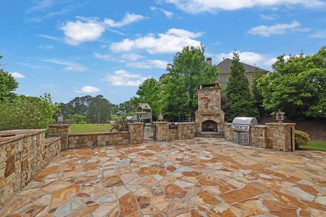 16450 Waxmyrtle Road, Alpharetta, GA 30004