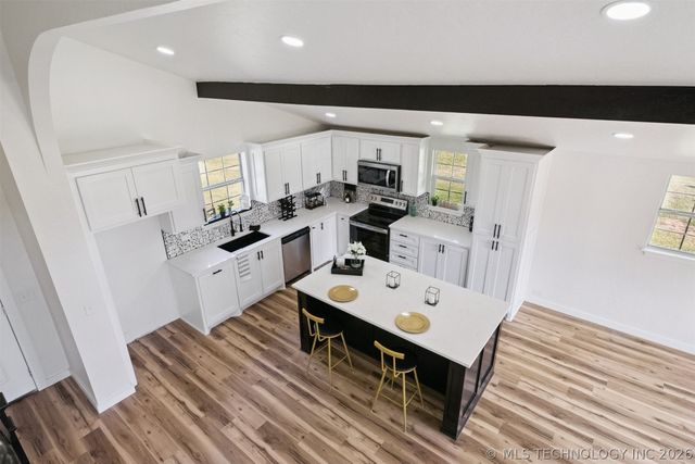 605 S Saltwell Street, Salina, OK 74365