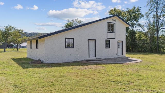 605 S Saltwell Street, Salina, OK 74365