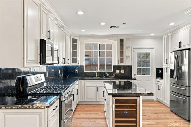 1404 N Naomi Street, Burbank, CA 91505