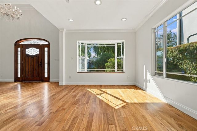 1404 N Naomi Street, Burbank, CA 91505