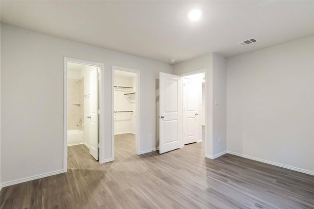 2417 Flathead Drive, Conroe, TX 77384
