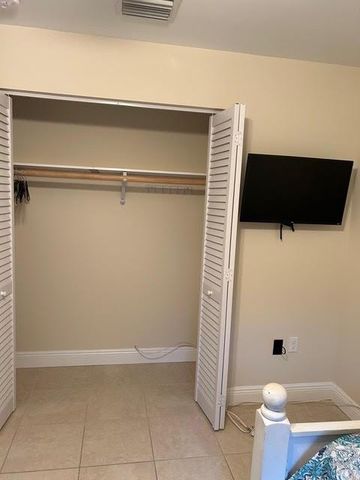 1473 NE 48th St, Pompano Beach, FL 33064