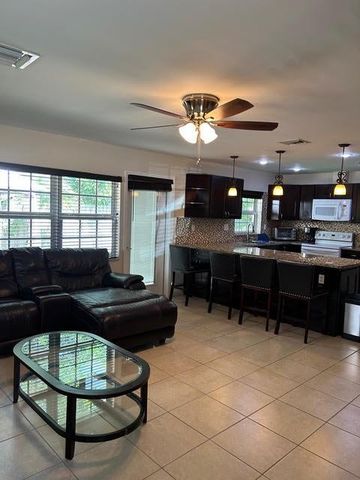 1473 NE 48th St, Pompano Beach, FL 33064