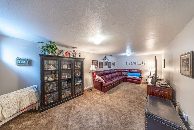 1170 THORNFIELD RD, Kaysville, UT 84037