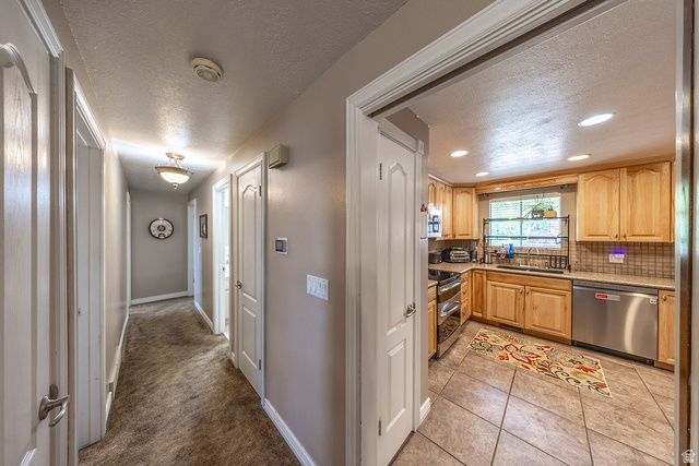 1170 THORNFIELD RD, Kaysville, UT 84037