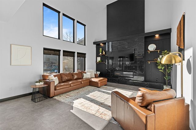 4615 Elynn Lane, Solon, IA 52333