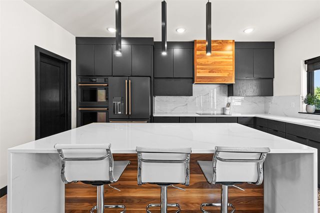 4615 Elynn Lane, Solon, IA 52333