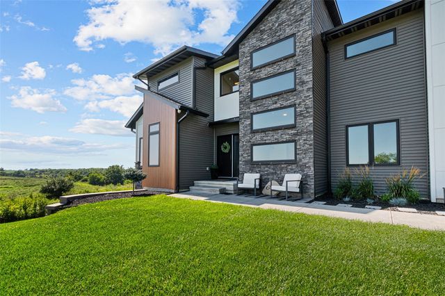 4615 Elynn Lane, Solon, IA 52333