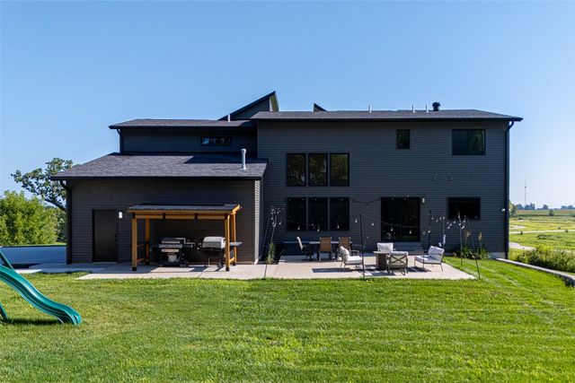 4615 Elynn Lane, Solon, IA 52333