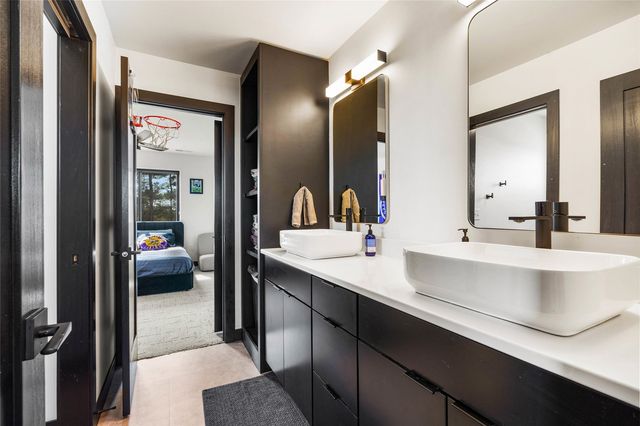 4615 Elynn Lane, Solon, IA 52333