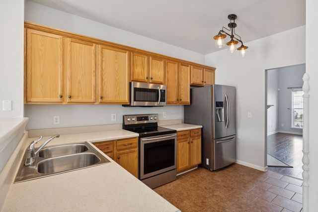 208 Northcrest Commons Cir, Nashville, TN 37211