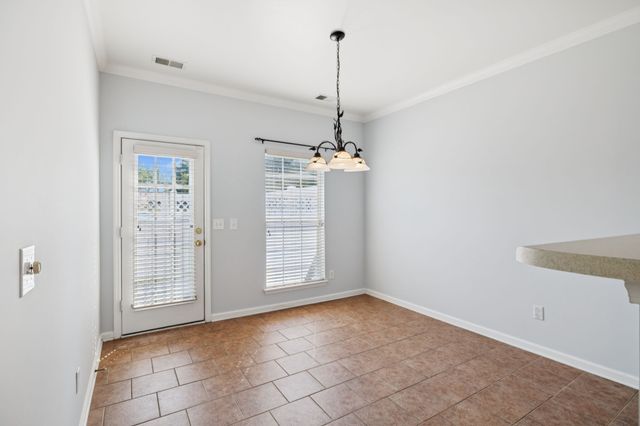 208 Northcrest Commons Cir, Nashville, TN 37211