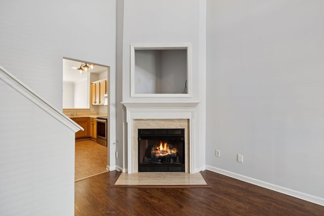 208 Northcrest Commons Cir, Nashville, TN 37211