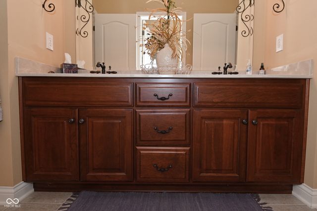 572 Foxboro Drive, Avon, IN 46123