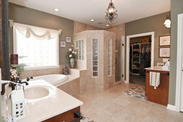 572 Foxboro Drive, Avon, IN 46123