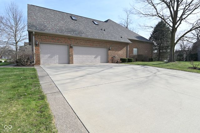 572 Foxboro Drive, Avon, IN 46123