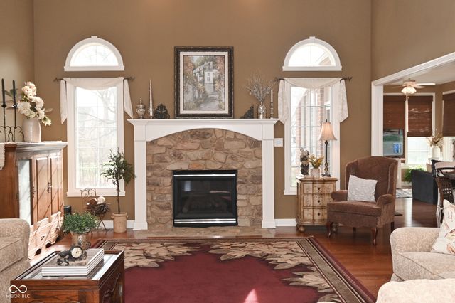 572 Foxboro Drive, Avon, IN 46123