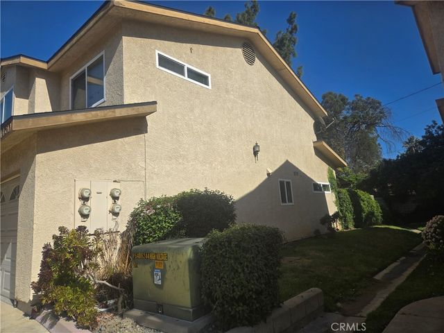 2260 N Towne, Pomona, CA 91767