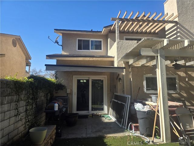 2260 N Towne, Pomona, CA 91767