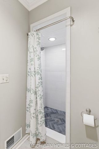 221 Foxdown Road, Holland, MI 49424