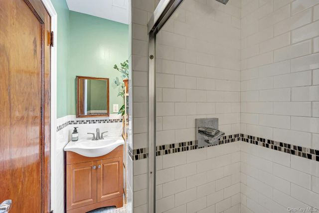 5625 Post Road, Bronx, NY 10471