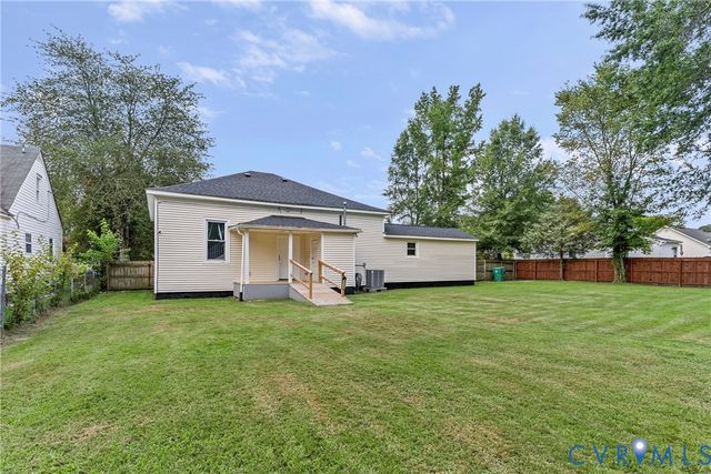166 Wright Ave, Colonial Heights, VA 23834