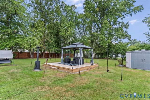 166 Wright Ave, Colonial Heights, VA 23834
