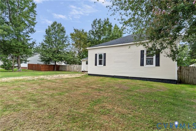 166 Wright Ave, Colonial Heights, VA 23834