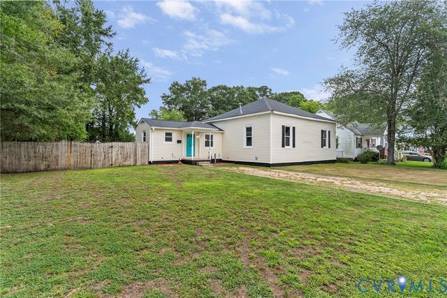 166 Wright Ave, Colonial Heights, VA 23834