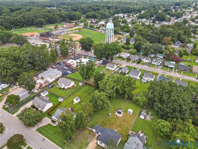 166 Wright Ave, Colonial Heights, VA 23834