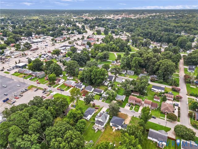 166 Wright Ave, Colonial Heights, VA 23834