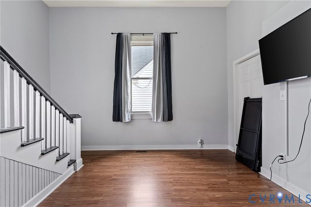 166 Wright Ave, Colonial Heights, VA 23834