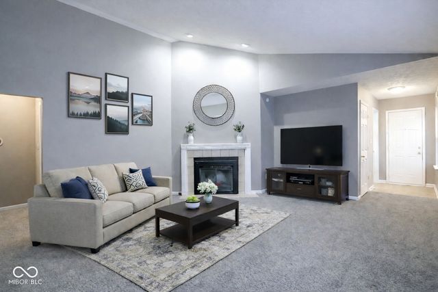 48 Gazebo Drive, Indianapolis, IN 46227