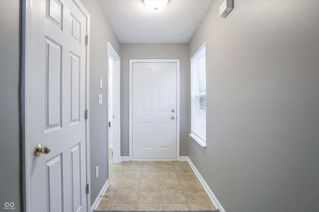 48 Gazebo Drive, Indianapolis, IN 46227