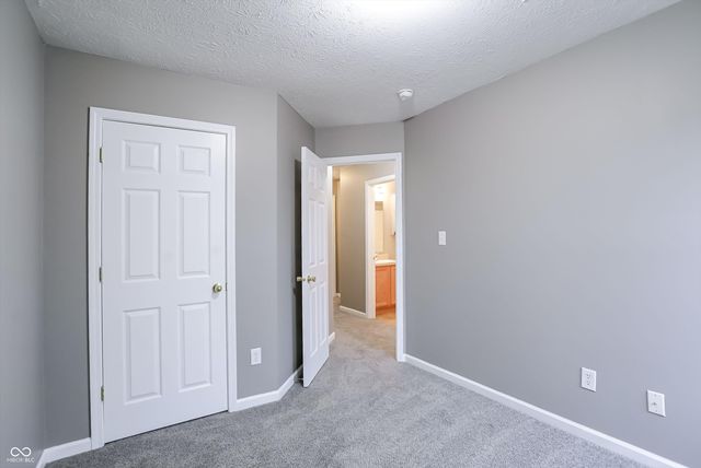 48 Gazebo Drive, Indianapolis, IN 46227