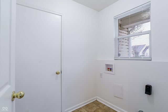 48 Gazebo Drive, Indianapolis, IN 46227