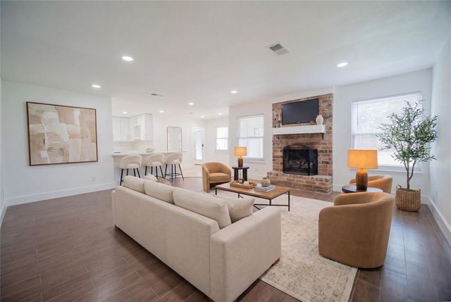 4815 Caris Street, Houston, TX 77091