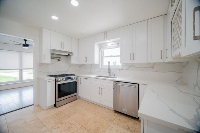 4815 Caris Street, Houston, TX 77091