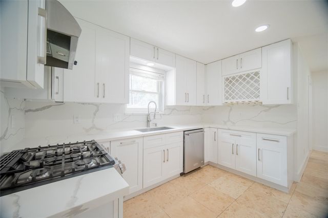 4815 Caris Street, Houston, TX 77091