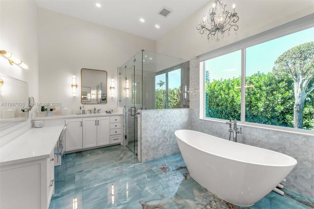 8111 SW 178th St, Palmetto Bay, FL 33157