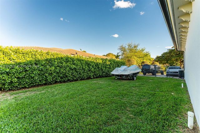 8111 SW 178th St, Palmetto Bay, FL 33157