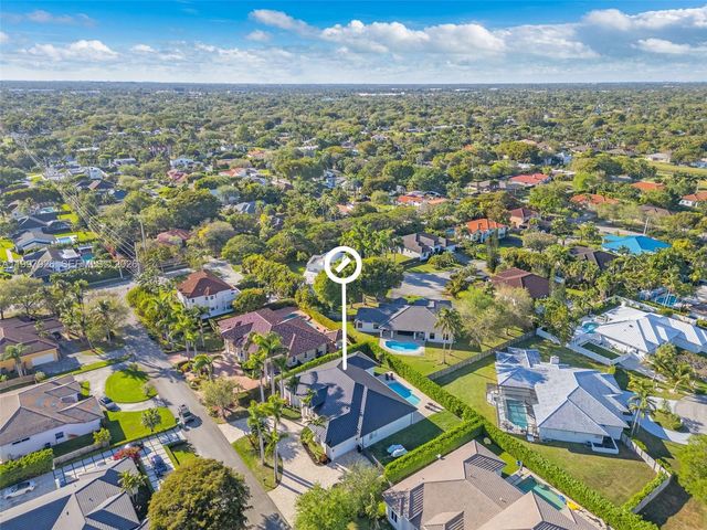 8111 SW 178th St, Palmetto Bay, FL 33157