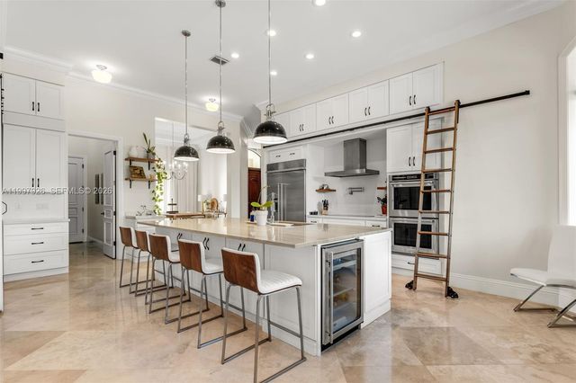 8111 SW 178th St, Palmetto Bay, FL 33157