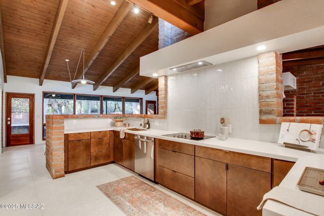 12215 E Gold Dust Drive, Tucson, AZ 85749