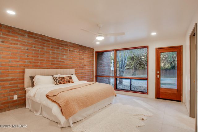 12215 E Gold Dust Drive, Tucson, AZ 85749