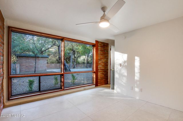 12215 E Gold Dust Drive, Tucson, AZ 85749