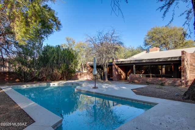 12215 E Gold Dust Drive, Tucson, AZ 85749