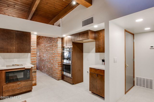 12215 E Gold Dust Drive, Tucson, AZ 85749